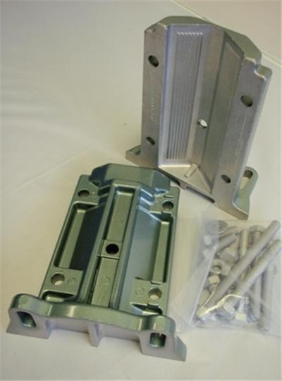 <p>
	Mast Clamp for the following Yaesu Rotators (Required for mounting Rotators to Pipe) :<br />
	&nbsp;</p>
<ul>
	<li>
		G-1000DX</li>
	<li>
		G-1000</li>
	<li>
		G-800DX</li>
	<li>
		G-800S</li>
	<li>
		G-650</li>
	<li>
		G-450</li>
</ul>
<p>
	PRICE &euro;40</p>
